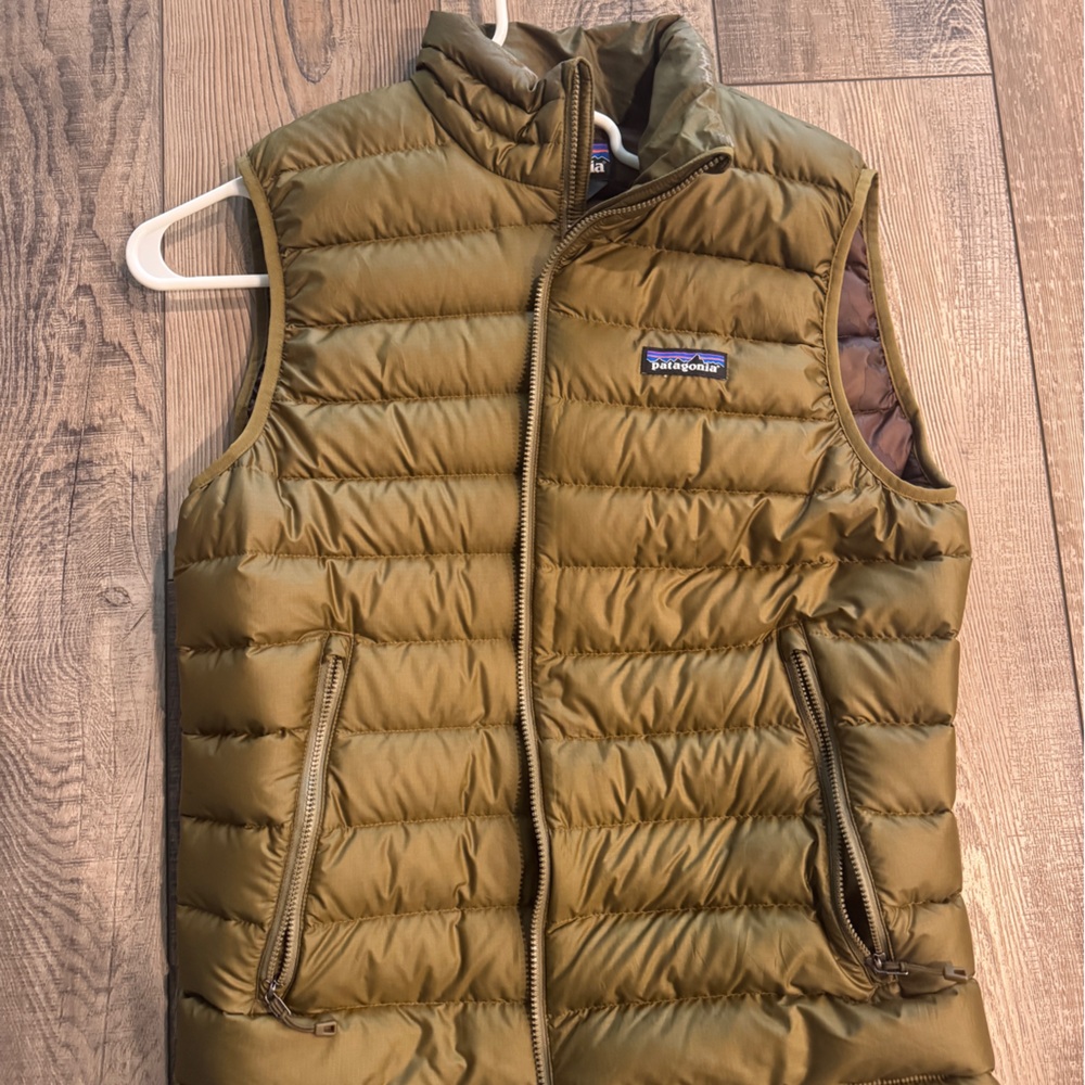 Patagonia Khaki Quilted Vest
